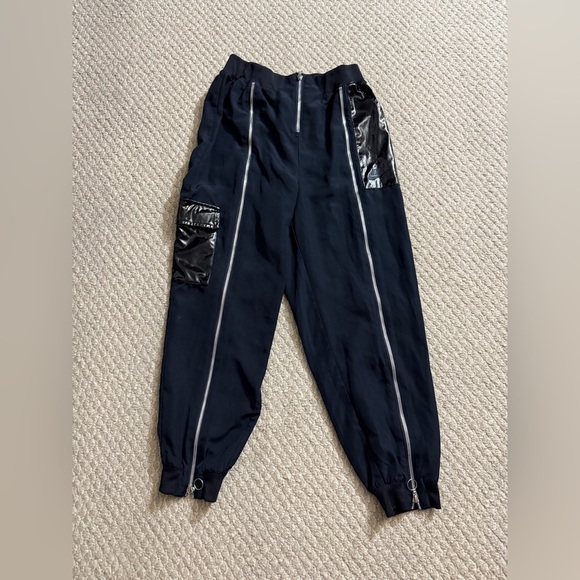NIKE  Sportswear Icon Clash Woven Pants SIZE: SMALL - Picture 5 of 12